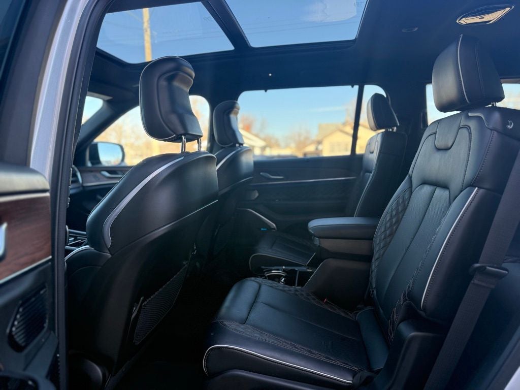 2025 Jeep Grand Cherokee L Summit