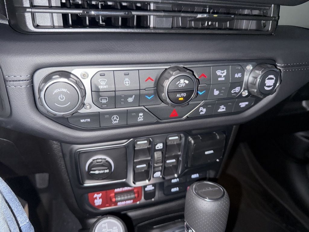 2026 Jeep Gladiator Mojave