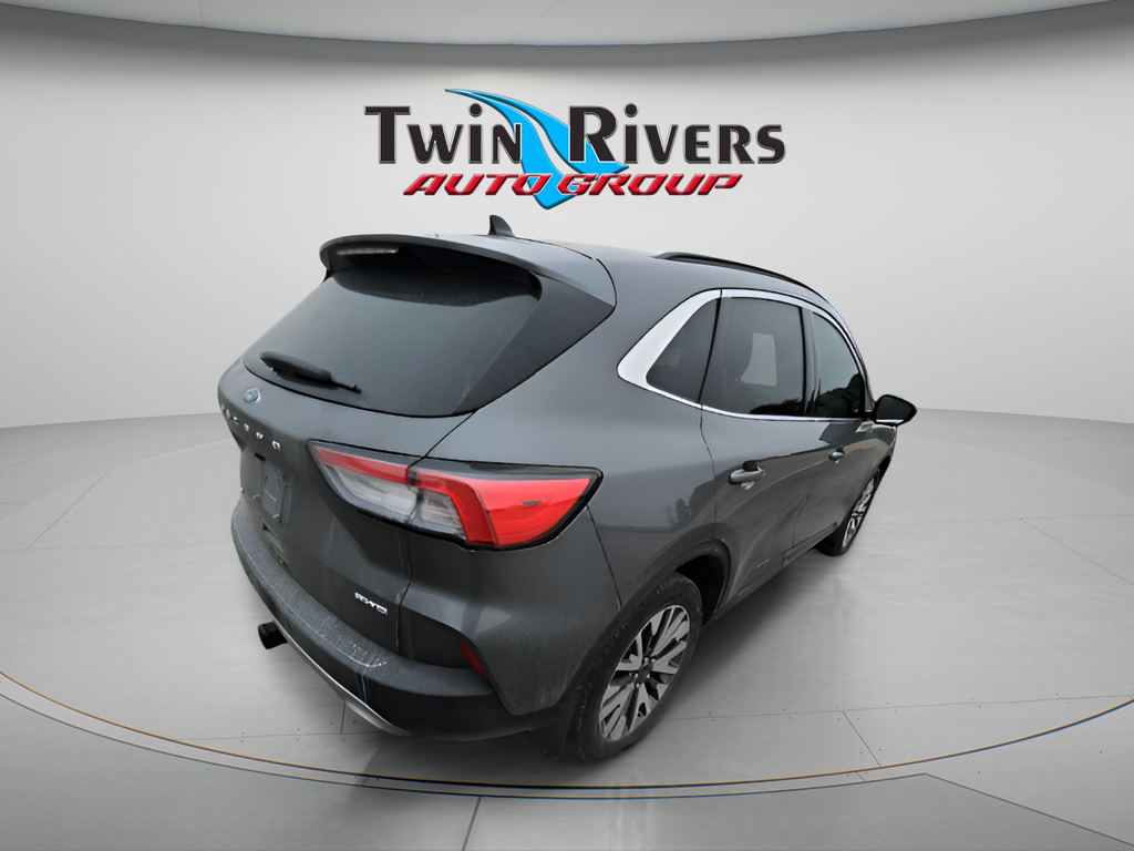 2022 Ford Escape Titanium