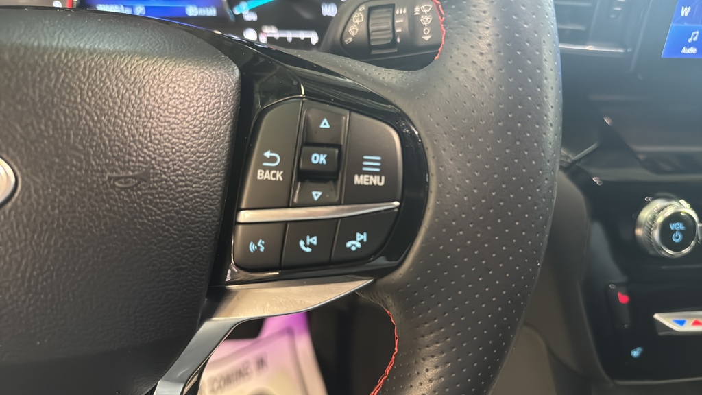 2024 Ford Explorer ST-Line