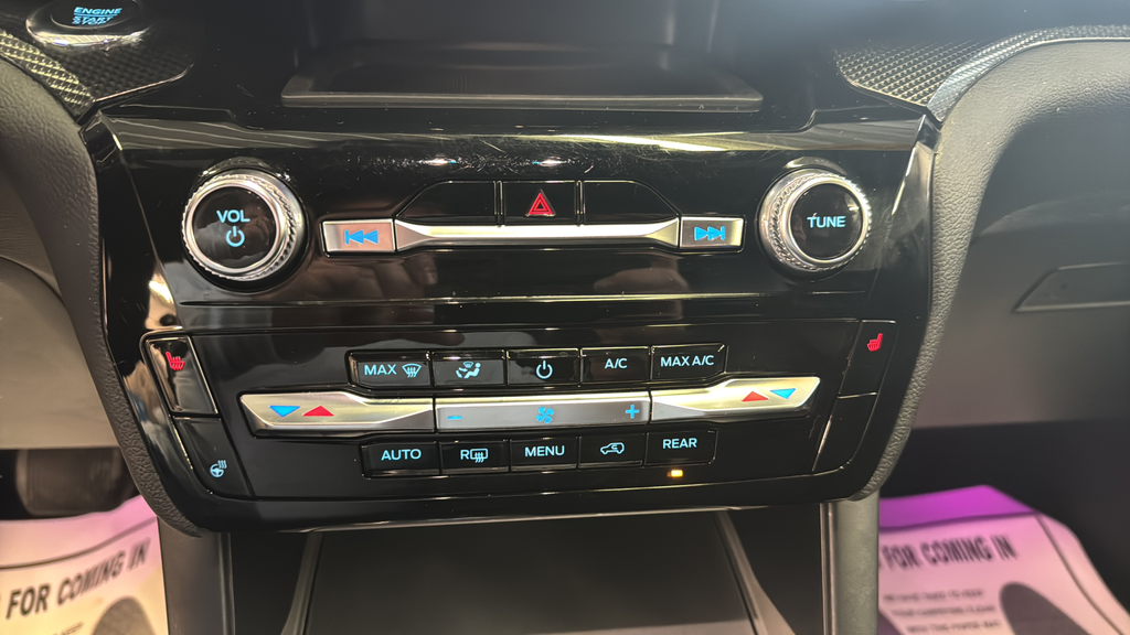 2024 Ford Explorer ST-Line