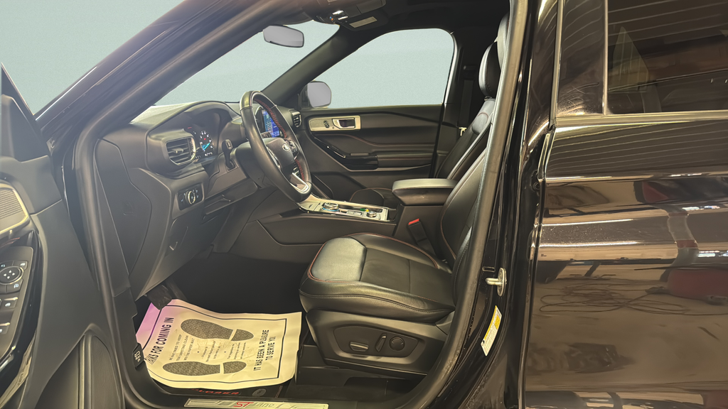 2024 Ford Explorer ST-Line