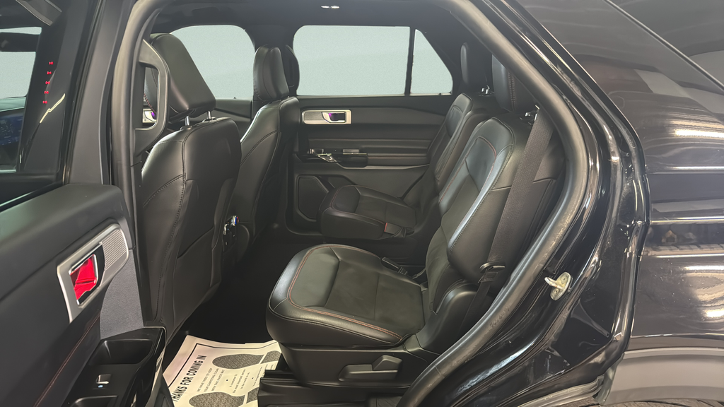 2024 Ford Explorer ST-Line