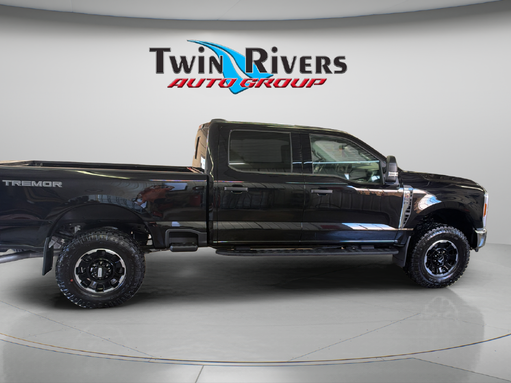 2027 Ford F-250SD XLT