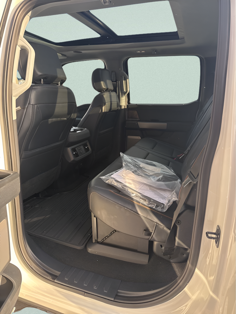 2025 Ford F-350SD Lariat DRW