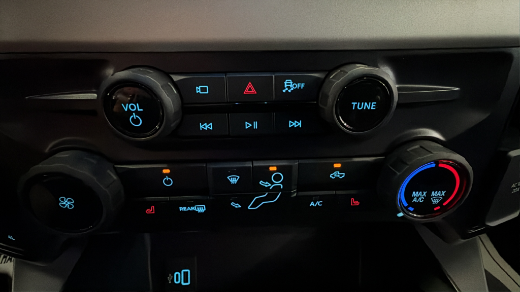 2027 Ford F-350SD XLT DRW