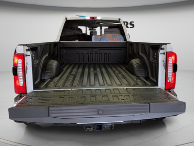 2027 Ford F-350SD XLT DRW