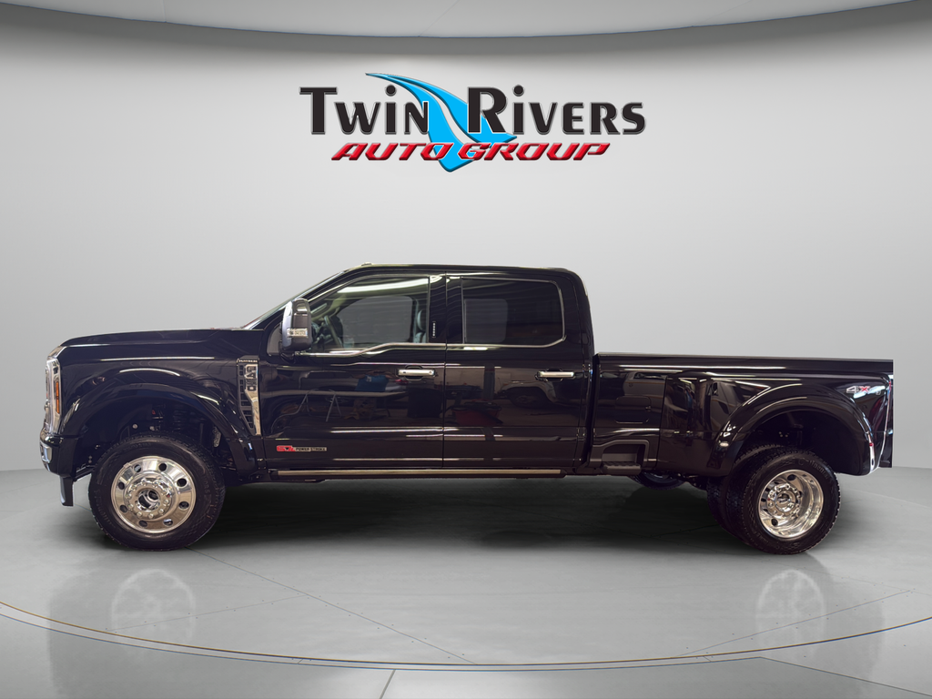 2026 Ford F-450SD Platinum DRW