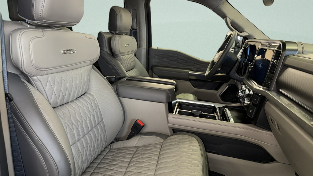2026 Ford F-450SD Platinum DRW