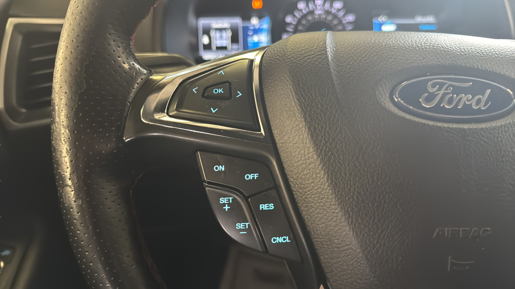 2022 Ford Edge ST Line