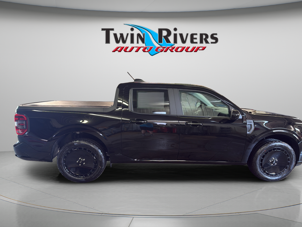 2026 Ford Maverick Lobo Standard