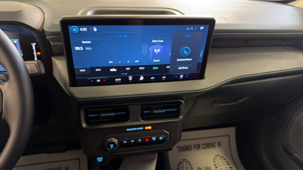 2026 Ford Maverick Lobo Standard