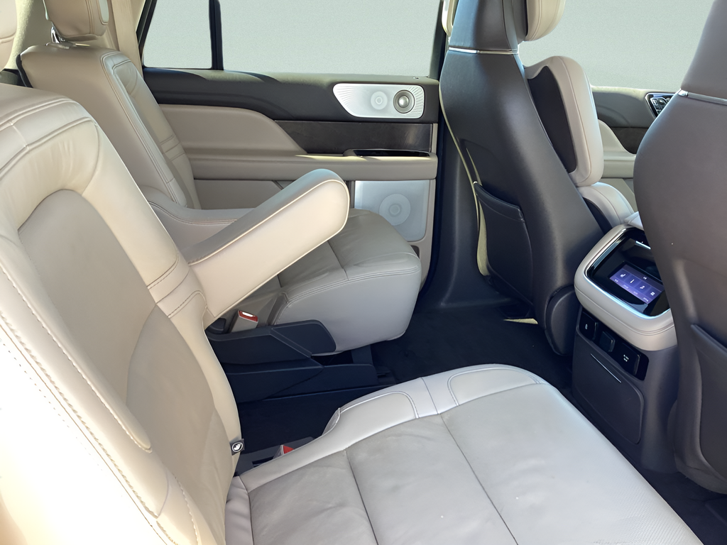 2023 Lincoln Navigator L Reserve