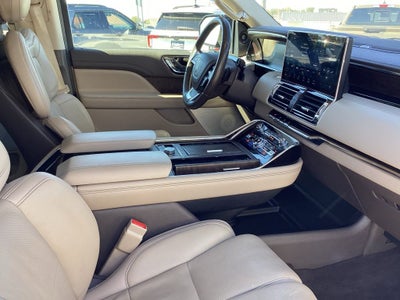 2023 Lincoln Navigator L Reserve