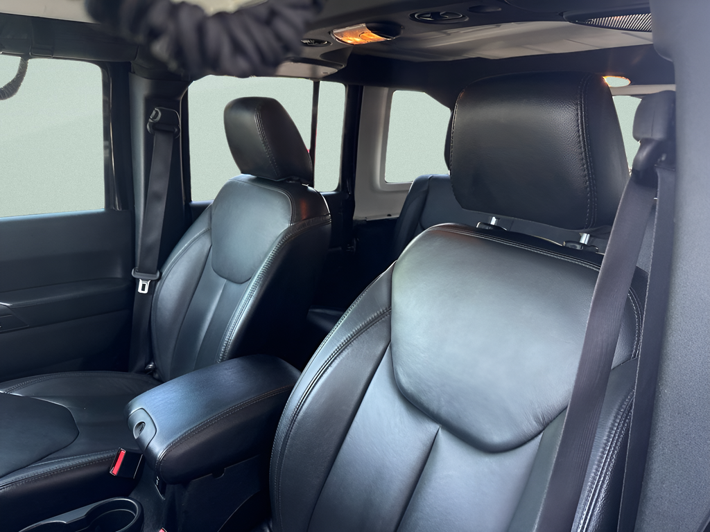 2017 Jeep Wrangler Unlimited Smoky Mountain 4x4