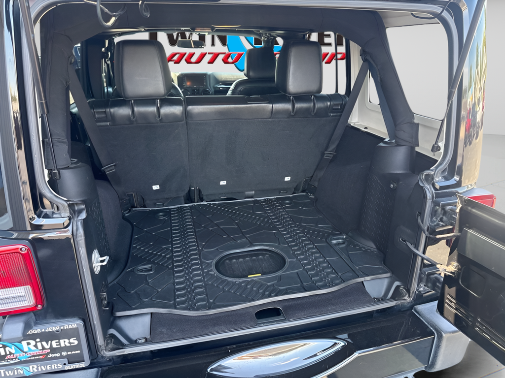 2017 Jeep Wrangler Unlimited Smoky Mountain 4x4