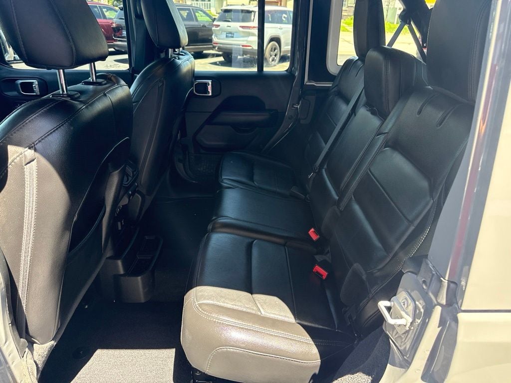2020 Jeep Wrangler Unlimited Sahara Altitude