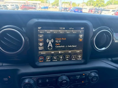 2020 Jeep Wrangler Unlimited Sahara Altitude