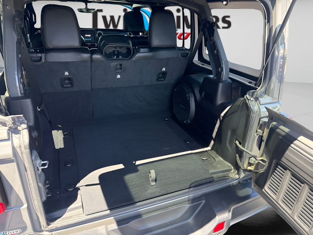 2020 Jeep Wrangler Unlimited Sahara Altitude