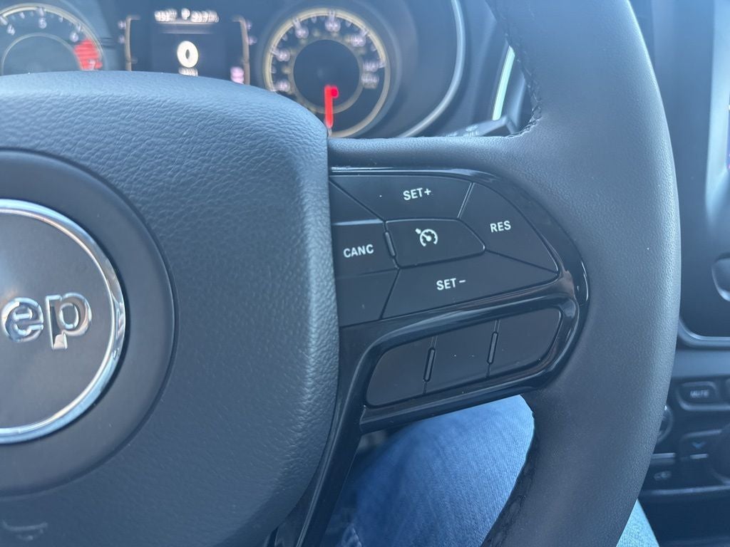 2021 Jeep Cherokee Altitude FWD