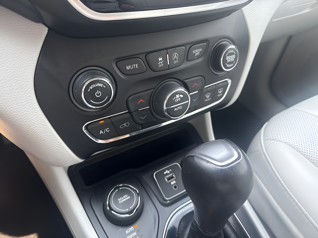 2022 Jeep Cherokee Limited 4x4