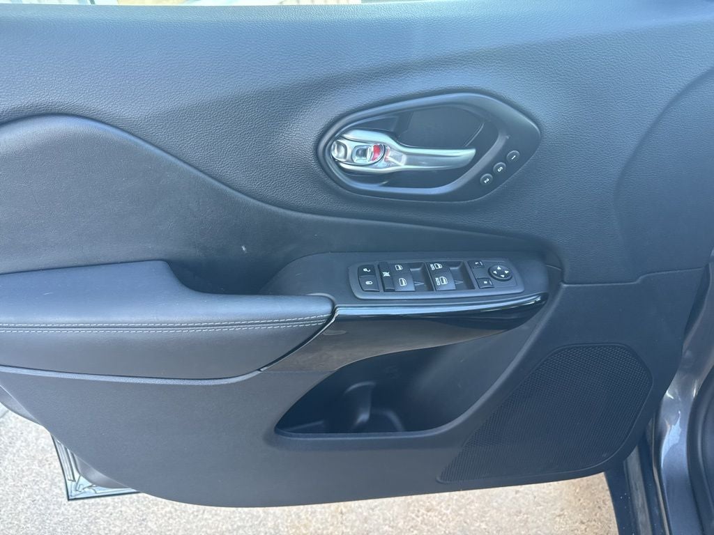 2023 Jeep Cherokee Altitude Lux 4x4