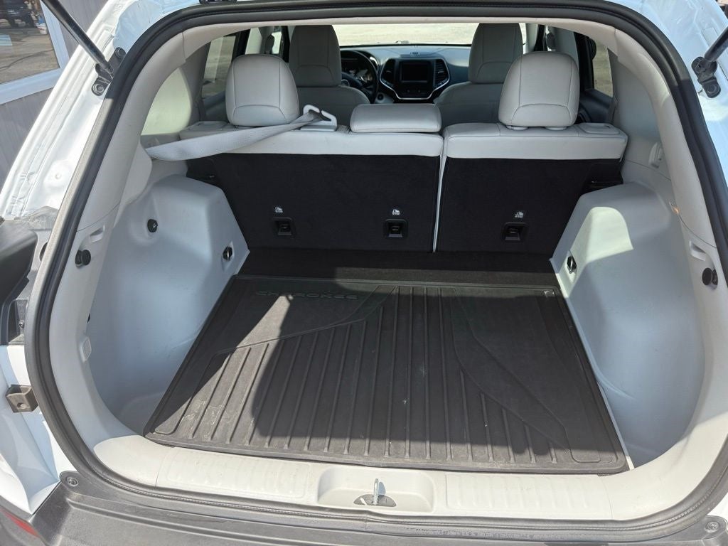 2021 Jeep Cherokee Latitude Lux 4X4