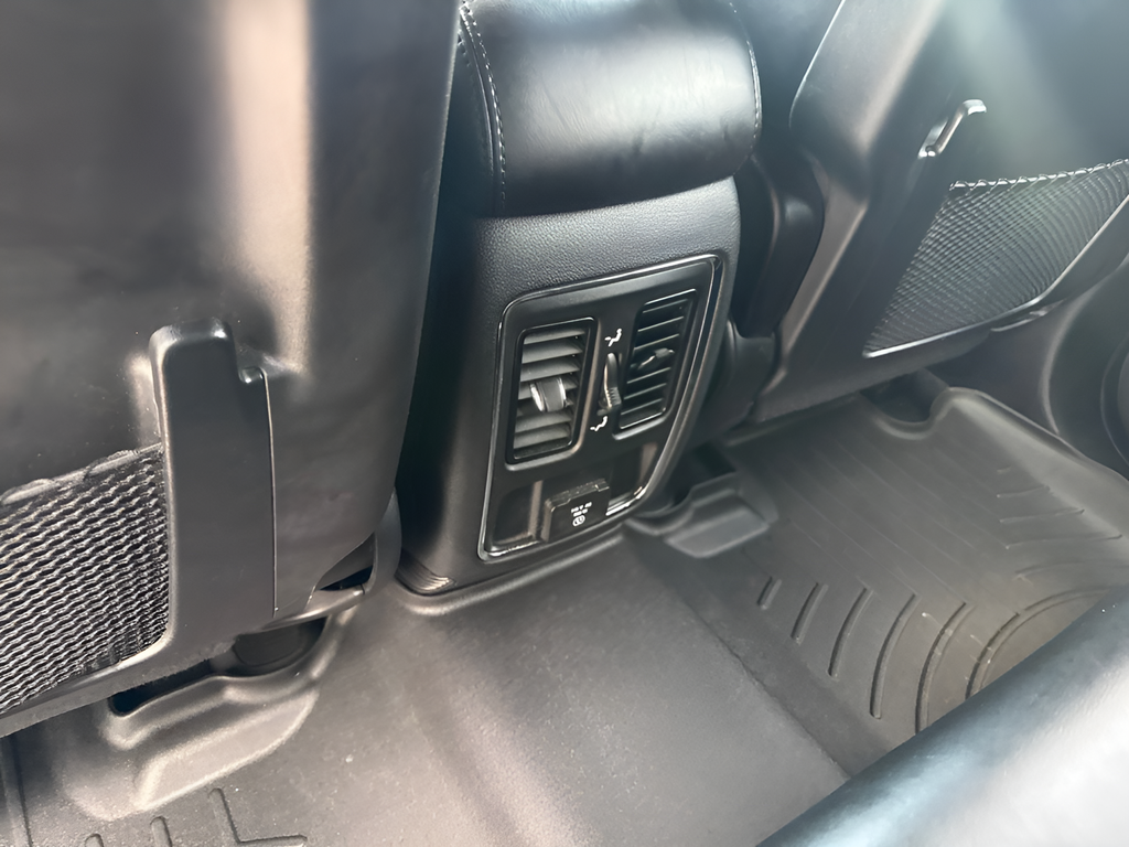 2021 Jeep Grand Cherokee Laredo X 4x4