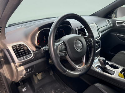 2021 Jeep Grand Cherokee Laredo X 4x4