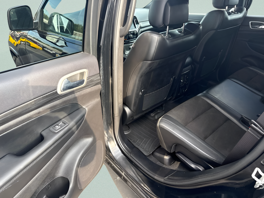 2021 Jeep Grand Cherokee Laredo X 4x4