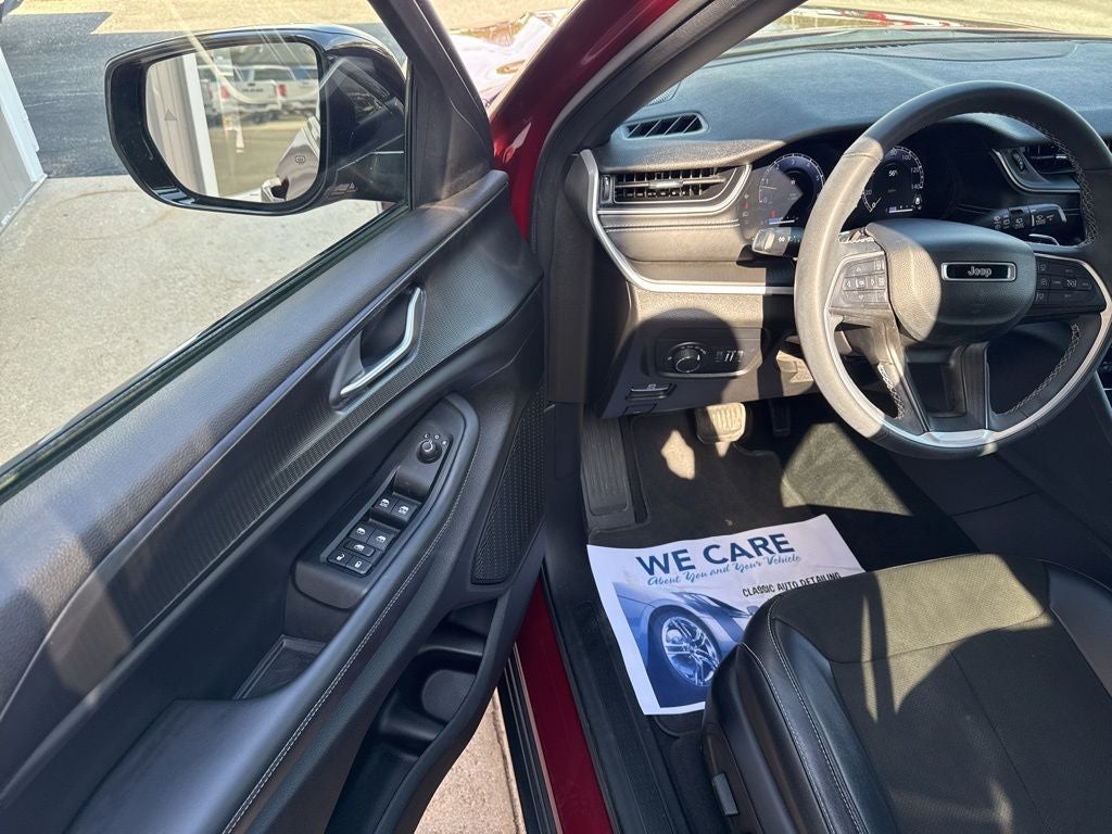 2023 Jeep Grand Cherokee Altitude 4x4