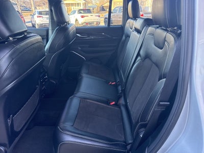 2022 Jeep Grand Cherokee Altitude 4x4