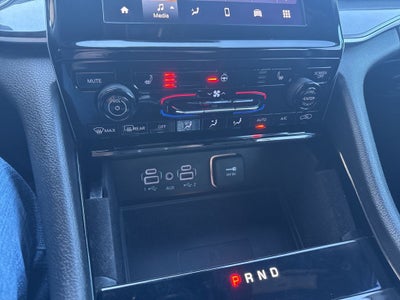 2022 Jeep Grand Cherokee Altitude 4x4