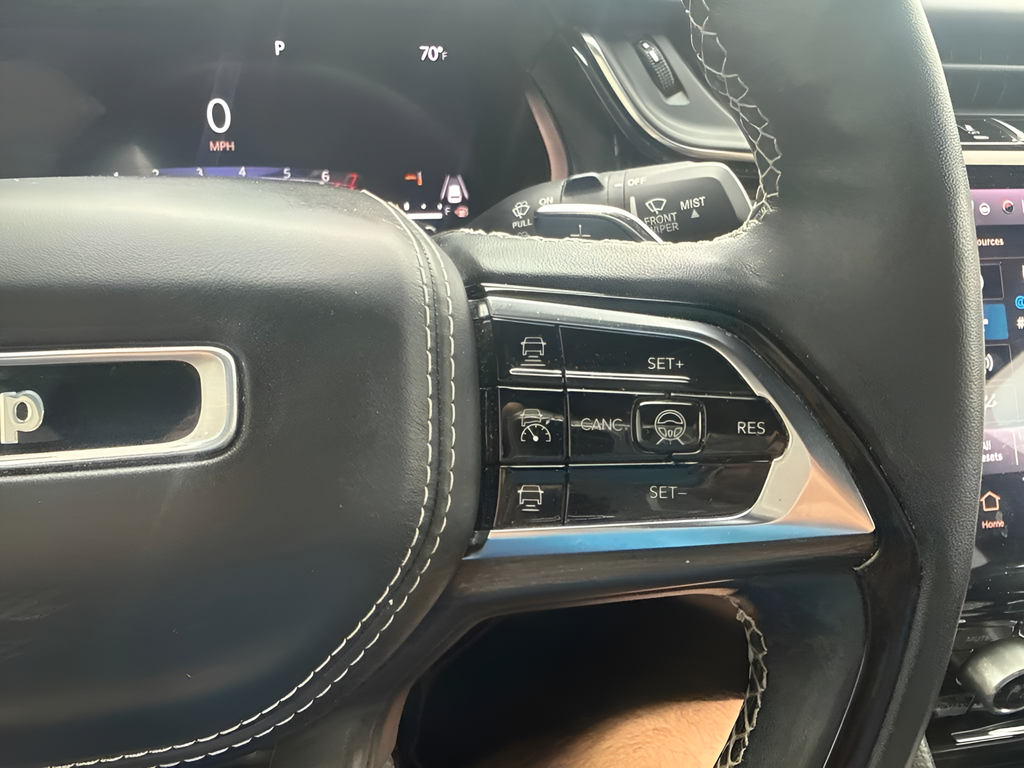 2023 Jeep Grand Cherokee Overland 4x4