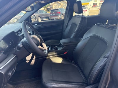 2025 Jeep Grand Cherokee L Altitude 4x4