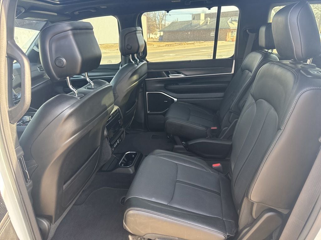 2024 Jeep Wagoneer L Series III 4x4