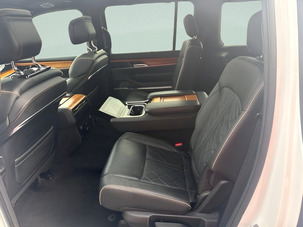2024 Jeep Grand Wagoneer L Series III 4x4