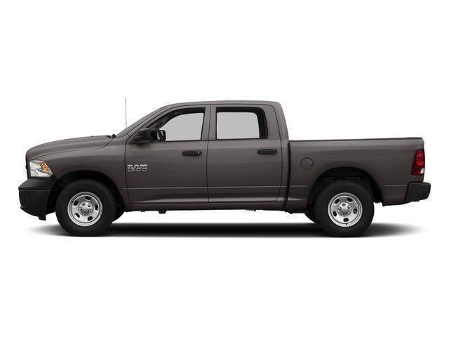 2017 RAM 1500 Express Crew Cab 4x4 5'7' Box