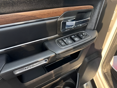2017 RAM Ram 1500 Laramie Crew Cab 4x4 5'7' Box