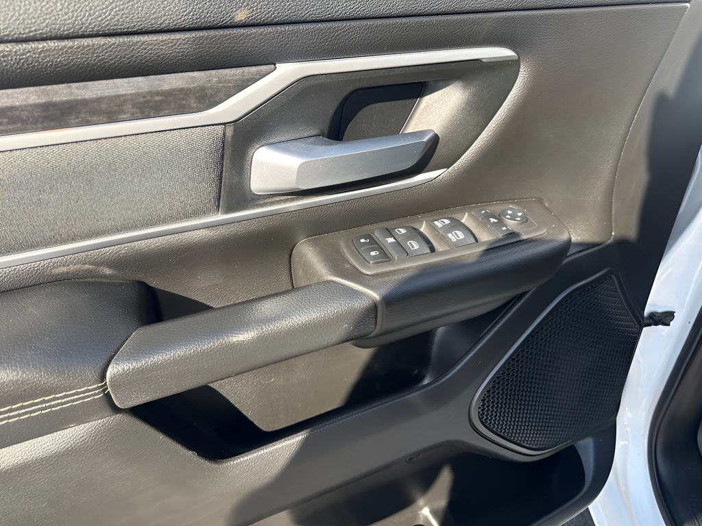 2022 RAM Ram 1500 Big Horn Quad Cab 4x4 6'4' Box
