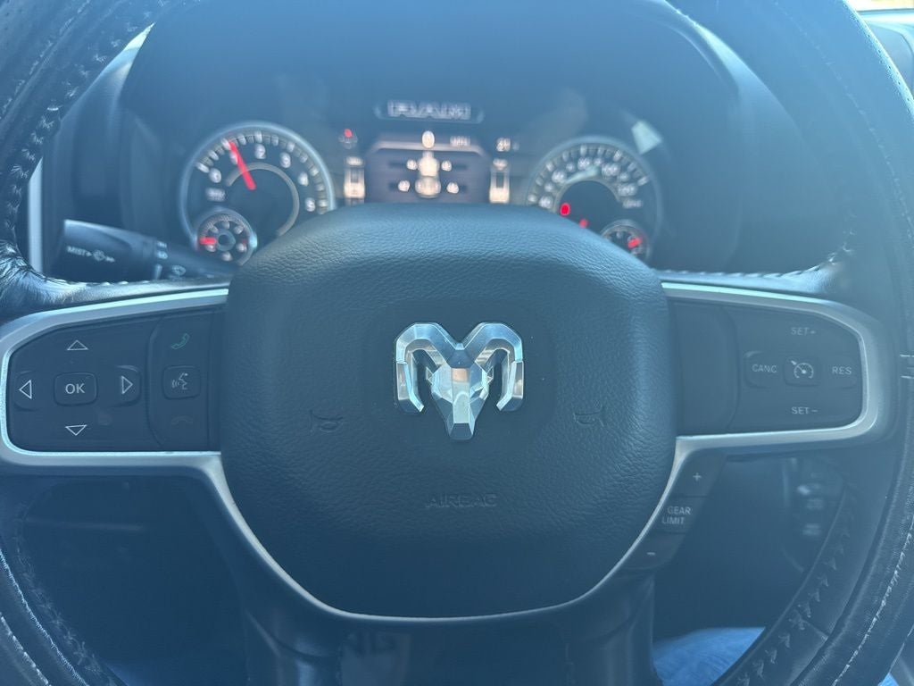 2020 RAM 1500 Big Horn Crew Cab 4x4 5'7' Box