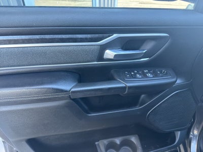 2020 RAM 1500 Big Horn Crew Cab 4x4 5'7' Box