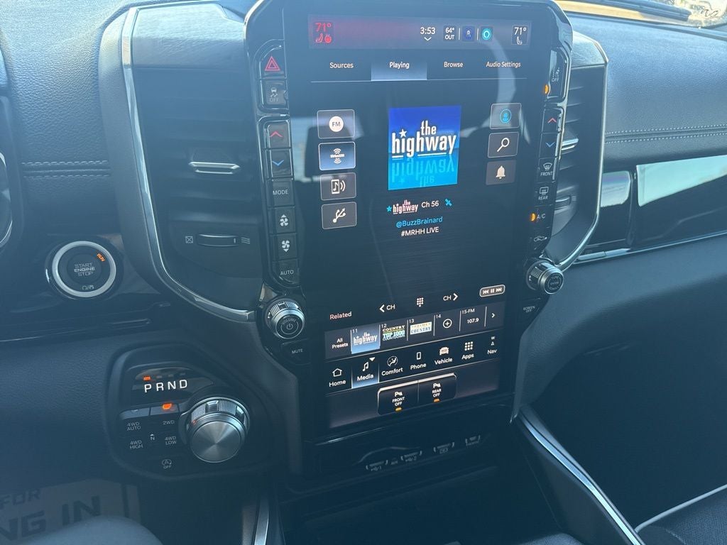 2025 RAM 1500 Laramie Crew Cab 4x4 5'7' Box