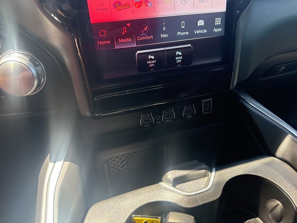 2025 RAM 1500 Laramie Crew Cab 4x4 5'7' Box