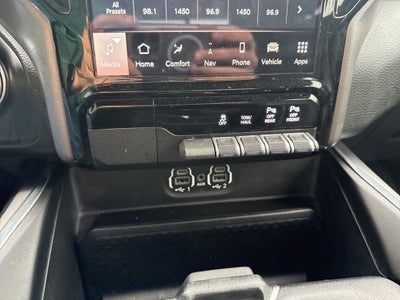 2023 RAM 1500 Laramie Crew Cab 4x4 5'7' Box