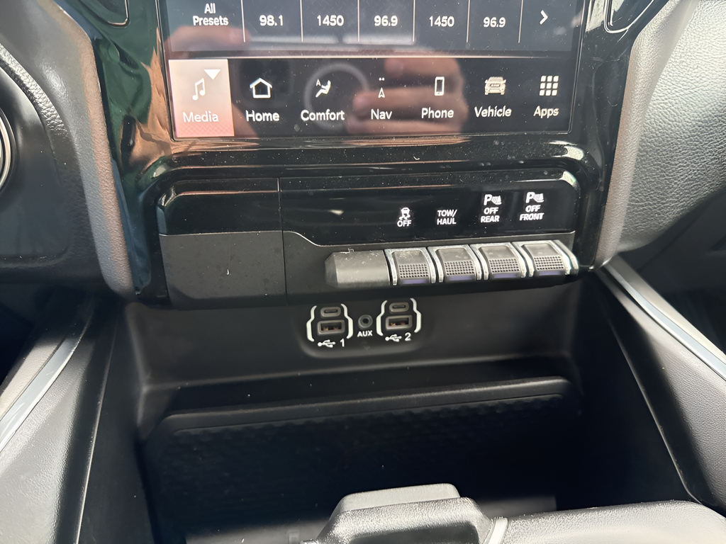 2023 RAM Ram 1500 Laramie Crew Cab 4x4 5'7' Box