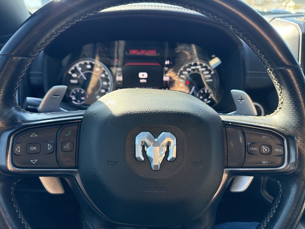 2022 RAM 1500 Laramie Crew Cab 4x4 5'7' Box