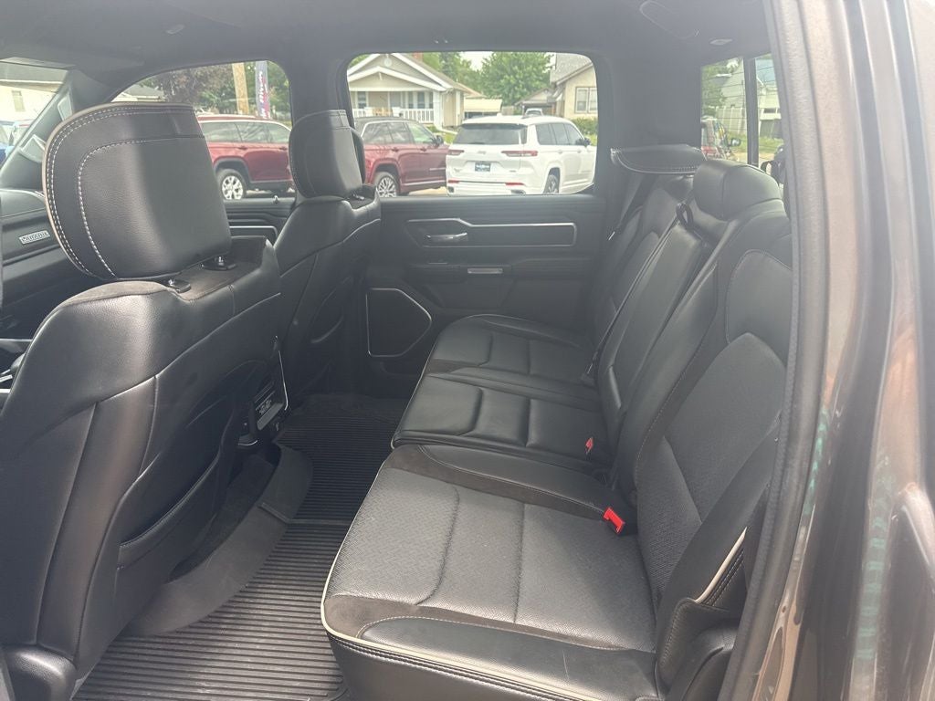2023 RAM 1500 Laramie Crew Cab 4x4 5'7' Box