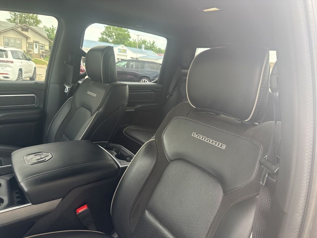2023 RAM 1500 Laramie Crew Cab 4x4 5'7' Box