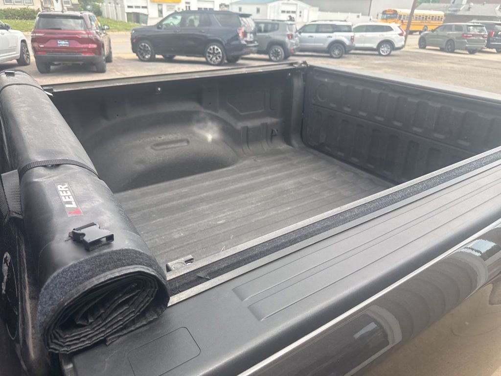 2023 RAM 1500 Laramie Crew Cab 4x4 5'7' Box